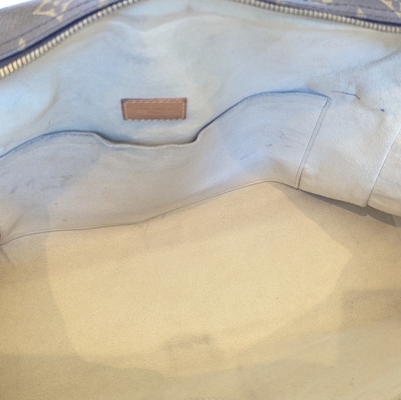 🎉SALE🎉Louis Vuitton Manhattan GM - Picture 5 of 15